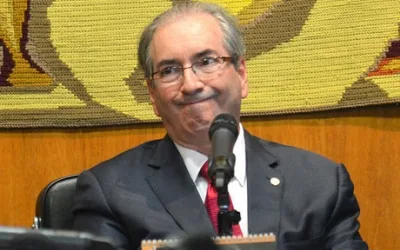 Cunha renuncia à presidência da Câmara dos Deputados