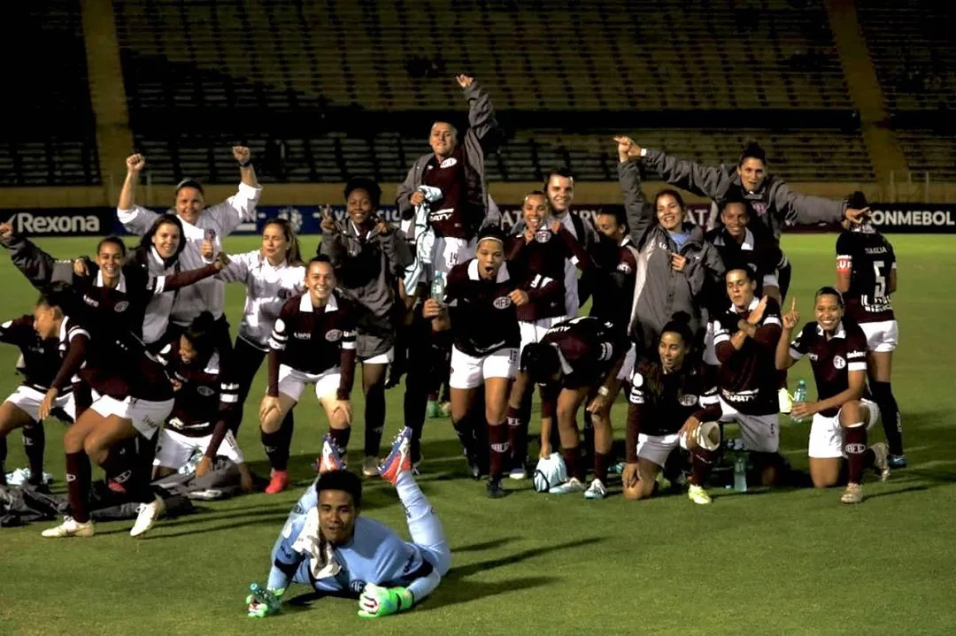 Com tratamento igualitário, Ferroviária se torna referência no futebol feminino