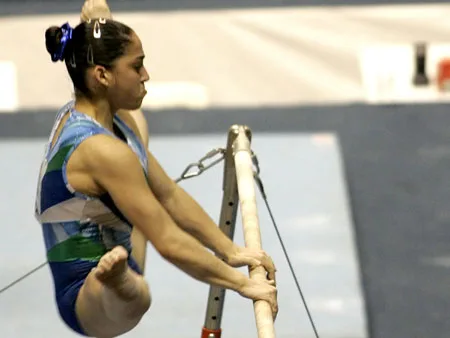 Brasil fatura 7 ouros nas finais por aparelhos do Sul-Americano de Ginástica