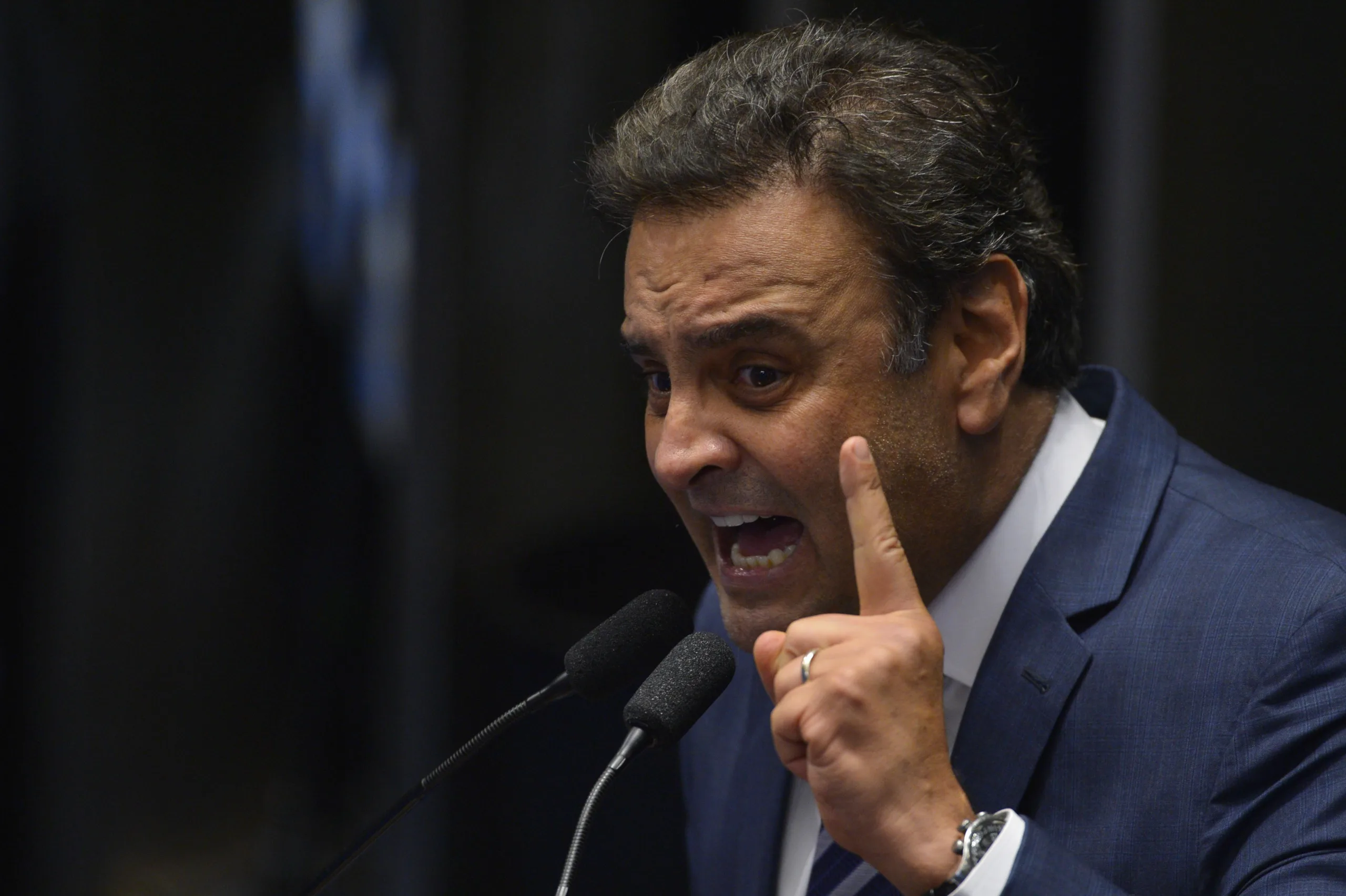 Brasília – O senador Aécio Neves, fala durante o quinto dia de julgamento final do processo de impeachment da presidenta afastada, Dilma Rousseff, no Senado (Fabio Rodrigues Pozzebom/Agência Brasil)