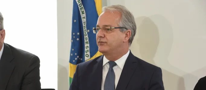 Governador em exercício do ES defende apuração de denúncias envolvendo Temer