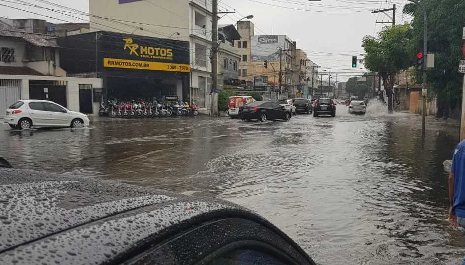 Pagamento do FGTS para vítimas da chuva em Vila Velha começa terça-feira. Veja como sacar!