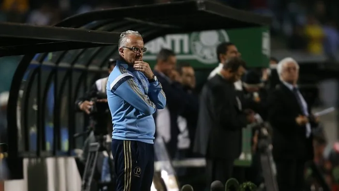 Após 6 a 0, Dorival pede paciência aos palmeirenses