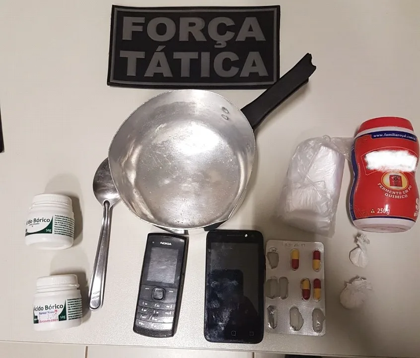 Marido e mulher são presos por fabricar drogas em Iúna