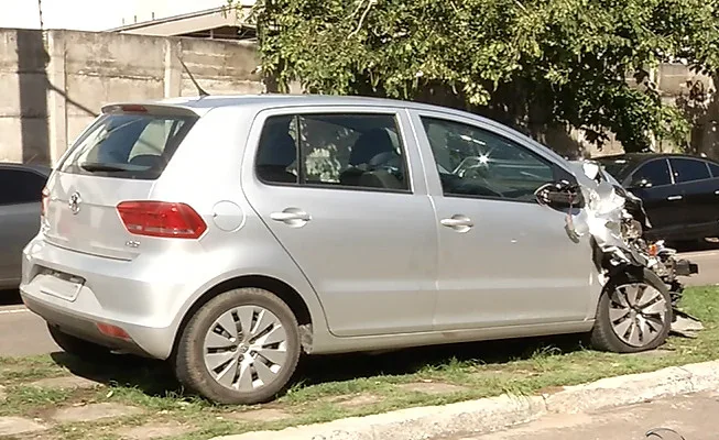 Carro de paróquia é roubado em frente ao Aeroporto de Vitória e bandido é preso após perseguição