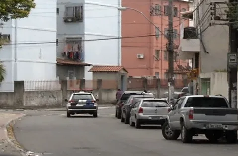 Comerciantes de bairro na Serra ameaçam fechar as portas por medo