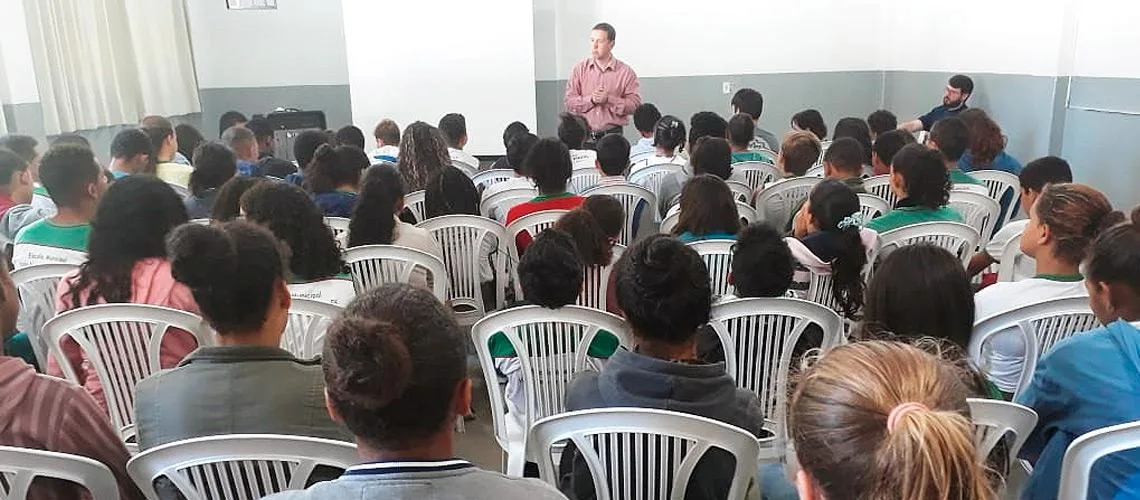 Projeto Compartilhando Saberes motiva estudantes a continuarem na escola