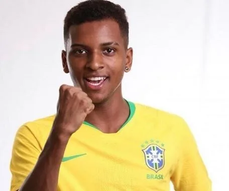 Atacante Rodrygo será apresentado no Real Madrid nesta terça-feira