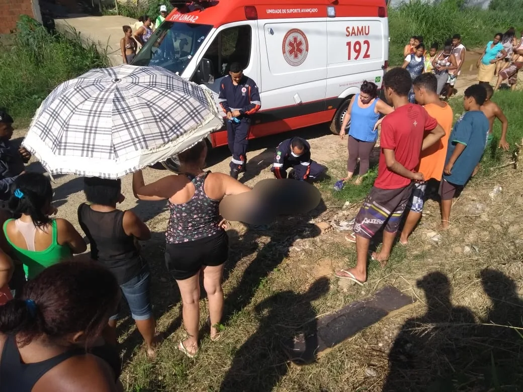 Mãe de adolescente morto com 10 tiros em Cariacica afirma que filho saiu de casa para trabalhar