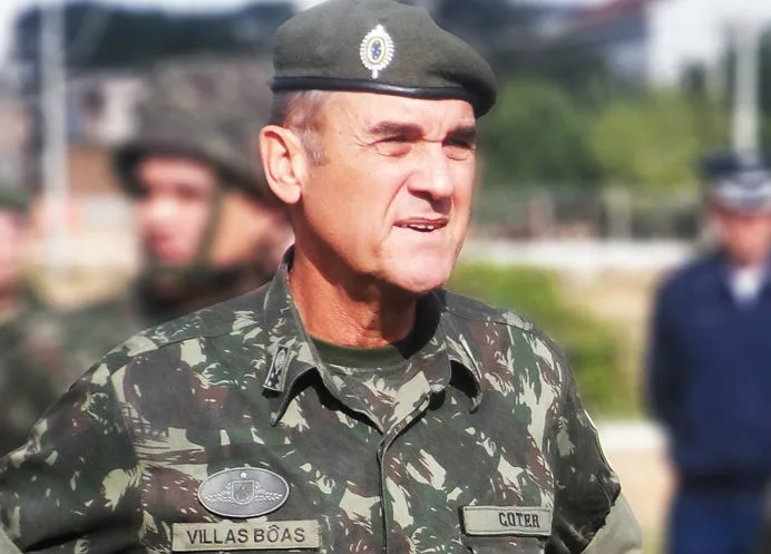 Exército diz que malucos apoiam intervenção