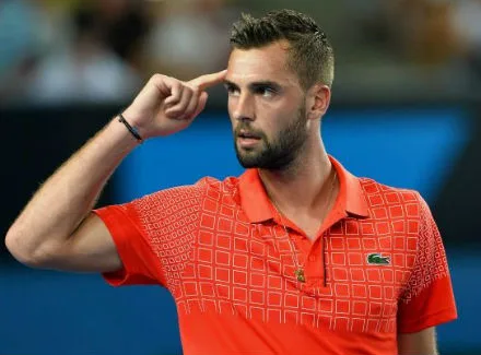 Paire vence e será primeiro rival de Nadal no Masters de Toronto