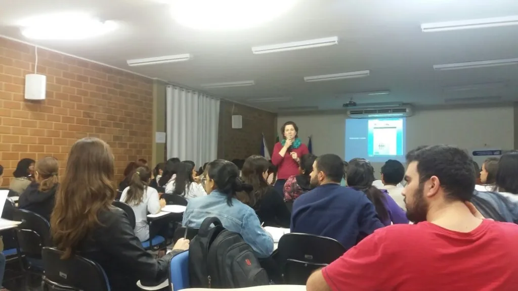 Cursos na área da educação com 226 vagas abertas a partir de segunda-feira em Cachoeiro