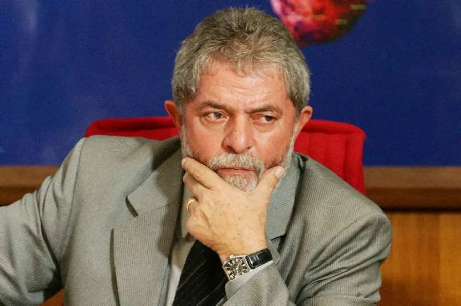 Lula presta depoimento voluntário ao Ministério Público Federal do DF