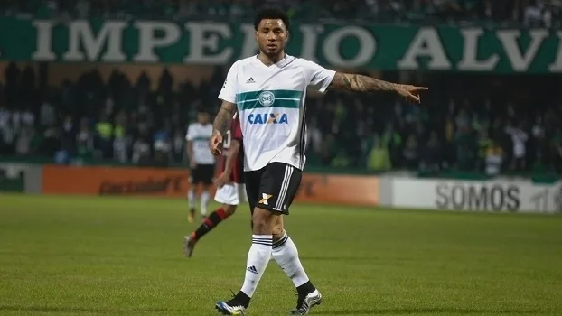 Coritiba aciona Justiça por calote do Corinthians na compra de Kazim