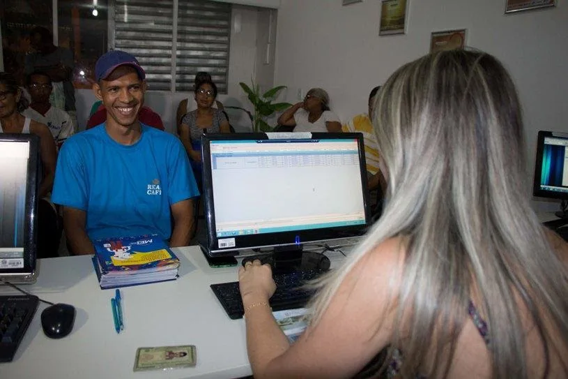 Viana promove mutirões para contribuinte quitar dívida de impostos