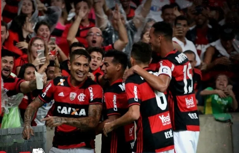 Flamengo vence Atlético-PR no Maracanã e lidera Grupo 4 da Libertadores