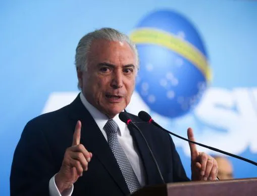 Na TV, Temer defende reformas e diz que próximo Natal será "muito melhor"