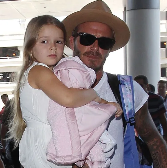 David Beckham está proibindo Victoria Beckham de mexer no estilo de Harper