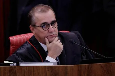 Ministro do TSE defende que voto impresso é inconstitucional