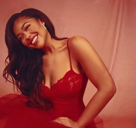 Após escândalo de traição, Jordyn Woods, melhor amiga de Kylie Jenner, é requisitada por grandes marcas