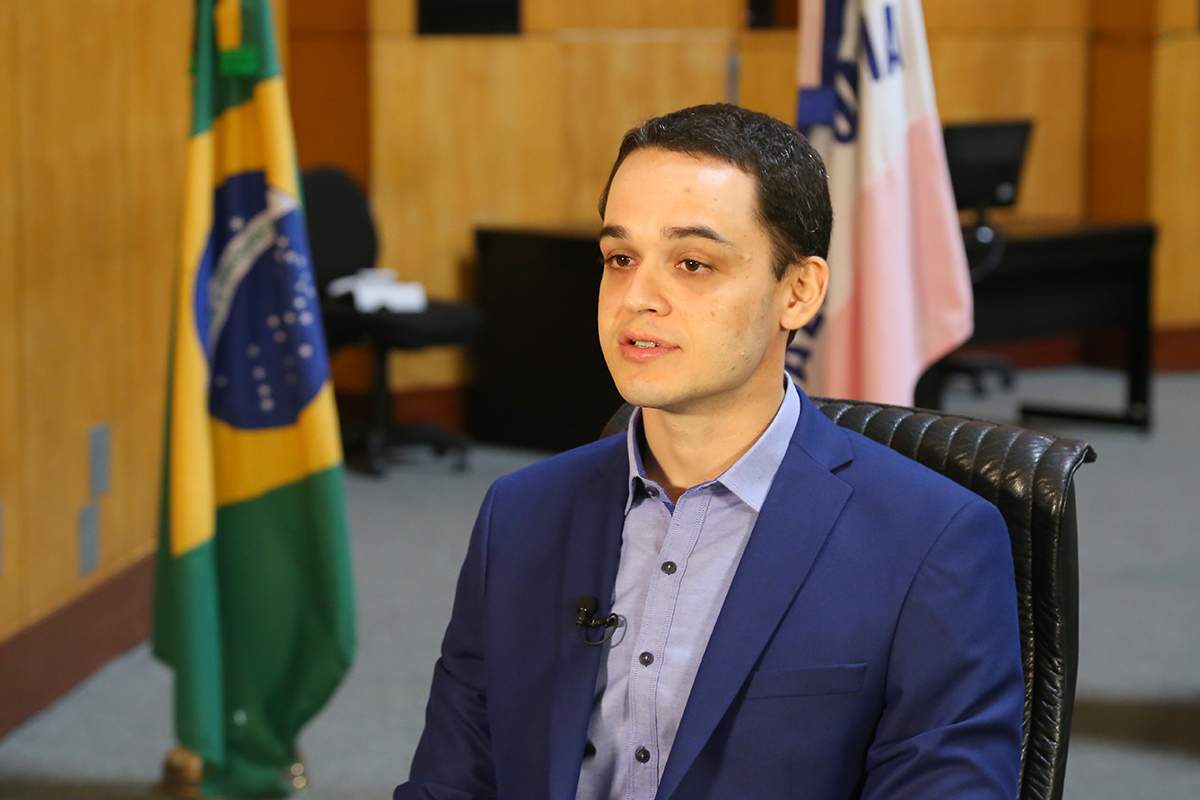 Treta em Vitória: deputado e irmão de Pazolini discutem nas redes