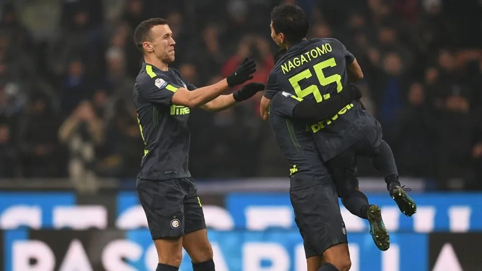 Inter leva goleada do Napoli e esquenta briga por vagas na Liga dos Campeões