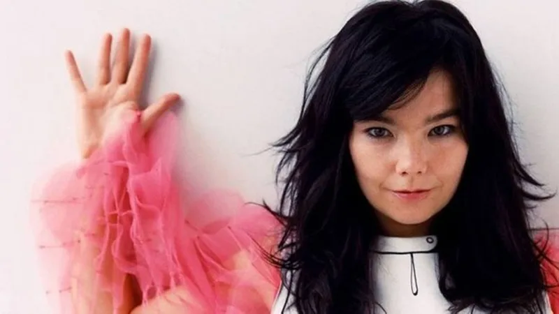 Björk revela já ter sido assediada por diretor dinamarquês