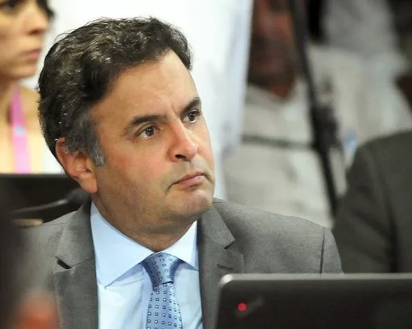 Citação de propina a Aécio prejudica discurso do partido, avaliam os tucanos