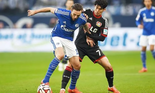 Bayer Leverkusen surpreende e vence Schalke na casa do adversário pelo Alemão