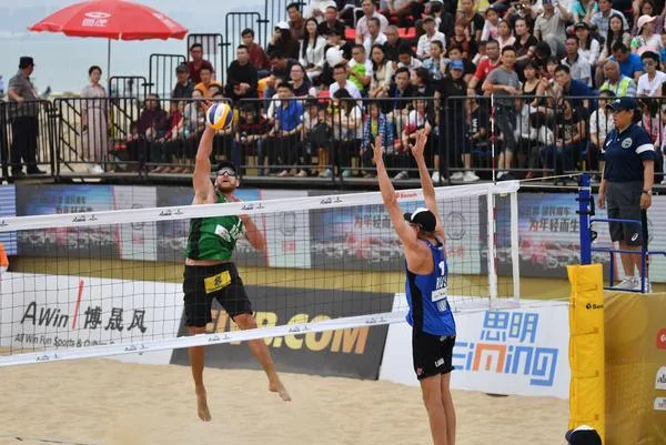 Capixaba Alison e Bruno Schmidt lutam pelo bronze no Circuito Mundial de vôlei de praia