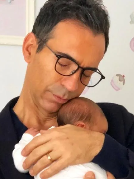 César Tralli fala sobre conexão com Manuella logo após o nascimento da bebê