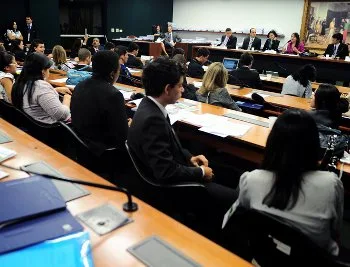 Estudante de Marechal Floriano é selecionada para o Parlamento Jovem Brasileiro