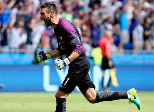 Griezmann resolve, França vence a Irlanda de virada e vai às quartas de final