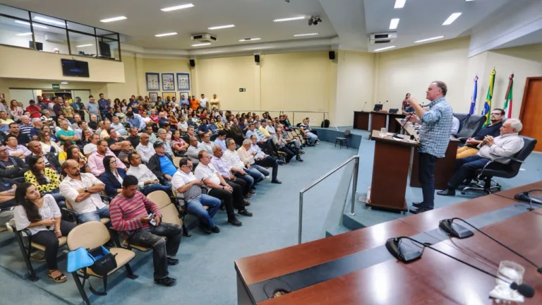 Pré-candidato, Casagrande visita Câmara de Anchieta