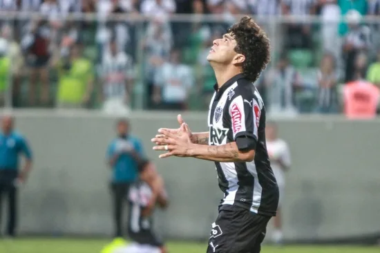 Luan tem lesão confirmada e Erazo volta a ser relacionado no Atlético-MG