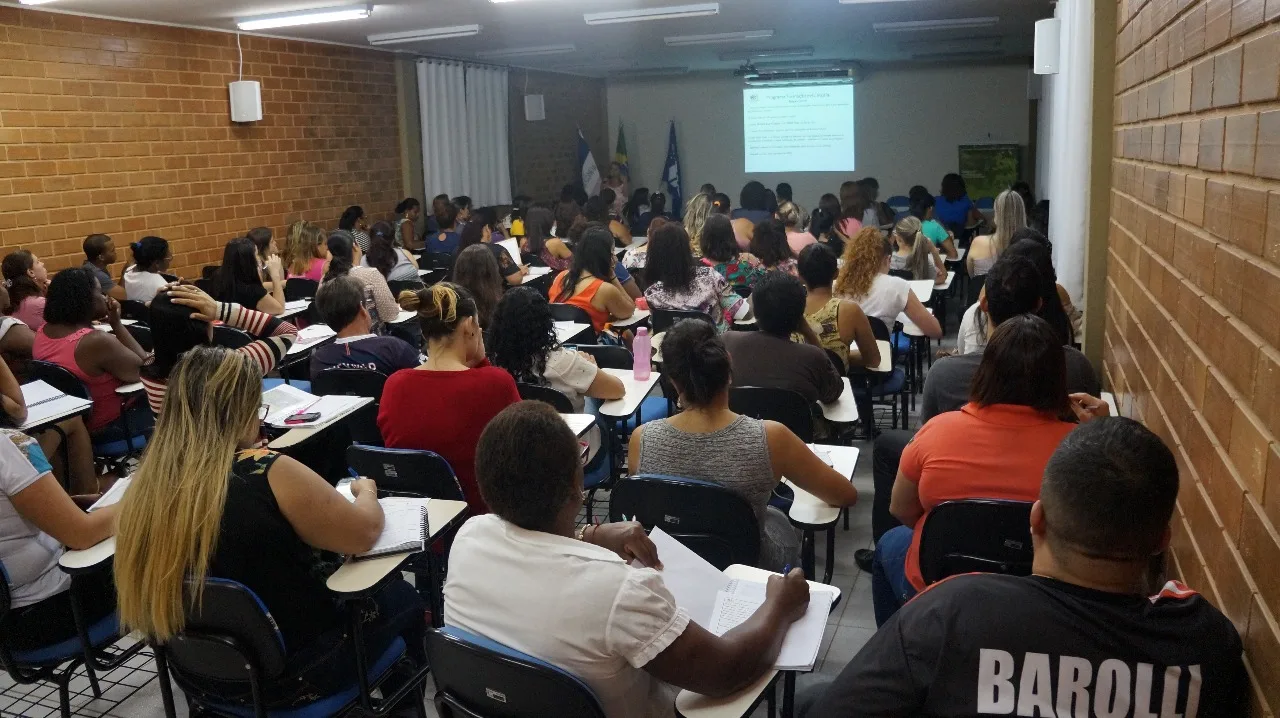 Abertas 250 vagas em cursos gratuitos sobre programas de educação em Cachoeiro