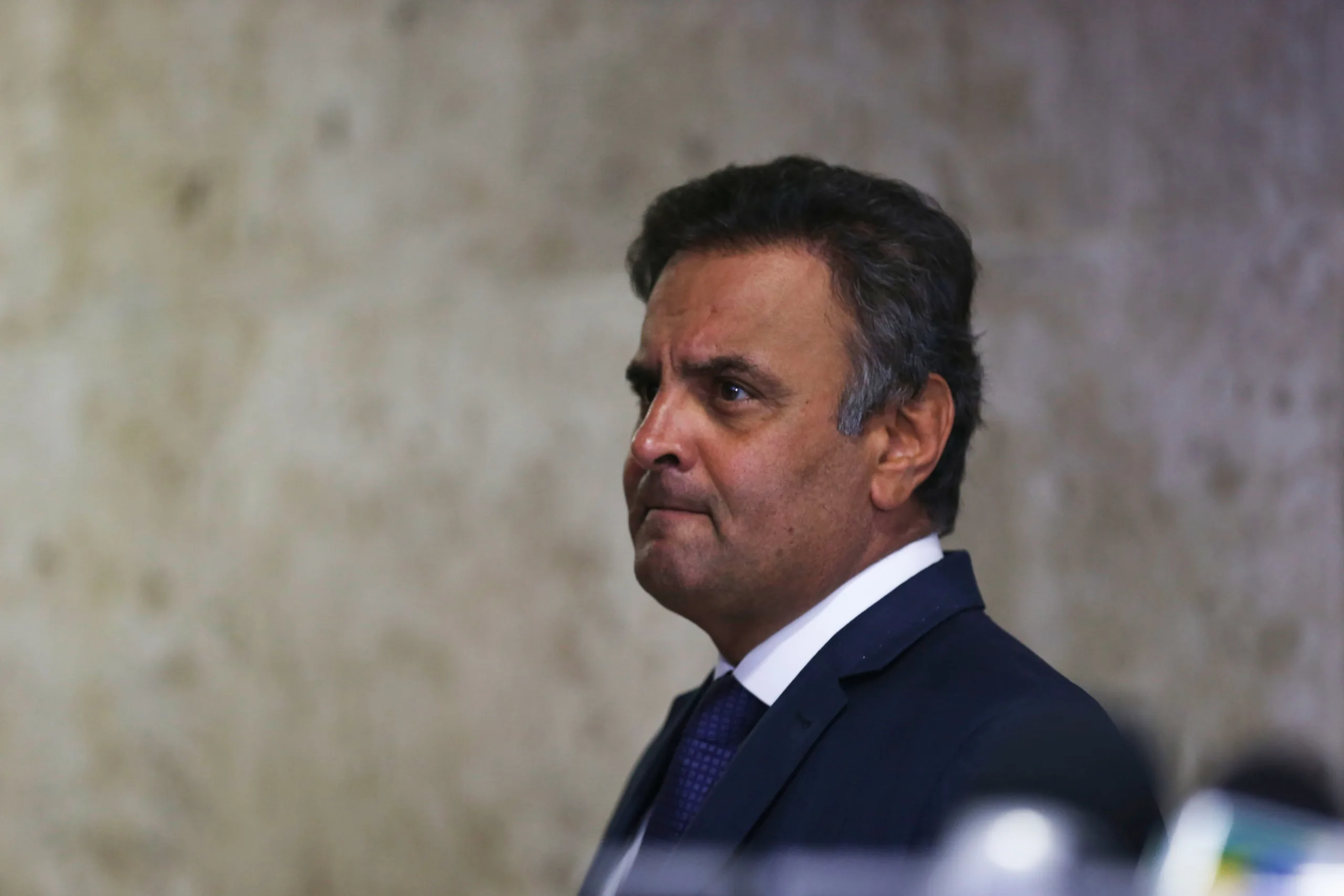 Brasília – Senador Aécio Neves, após encontro com o presidente Michel Temer, fala sobre a reforma da Previdência, no Palácio do Planalto (Valter Campanato/Agência Brasil)