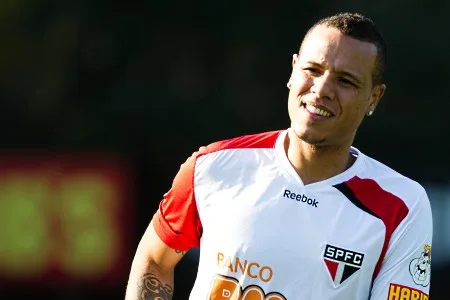 Futebol – Luis Fabiano – Treino do Sao Paulo no CCT da Barra Funda – Sao Paulo SP – 15/08/2011 – Foto Fernando Dantas/Gazeta Press