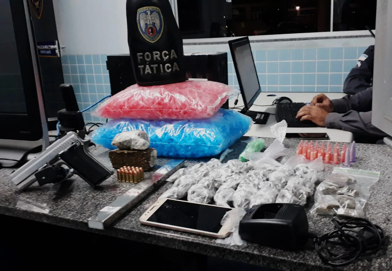 Polícia prende suspeito de gerenciar tráfico de drogas em Cariacica