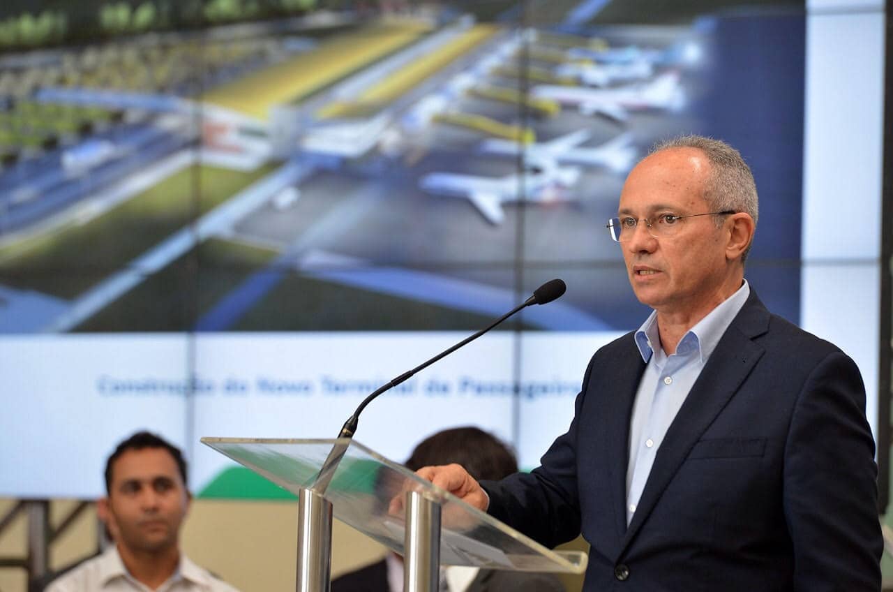 Hartung aproveita obra de aeroporto para mandar recado para Dilma