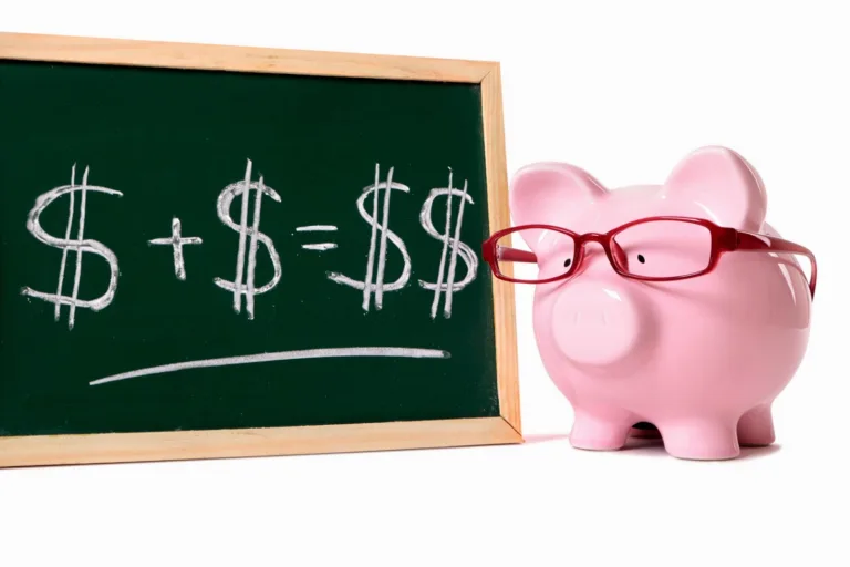 Olhar para as finanças pessoais com atenção pode ser doloroso no começo, mas é a chave para mudar de vida e alcançar objetivos. Crédito: Divulgação