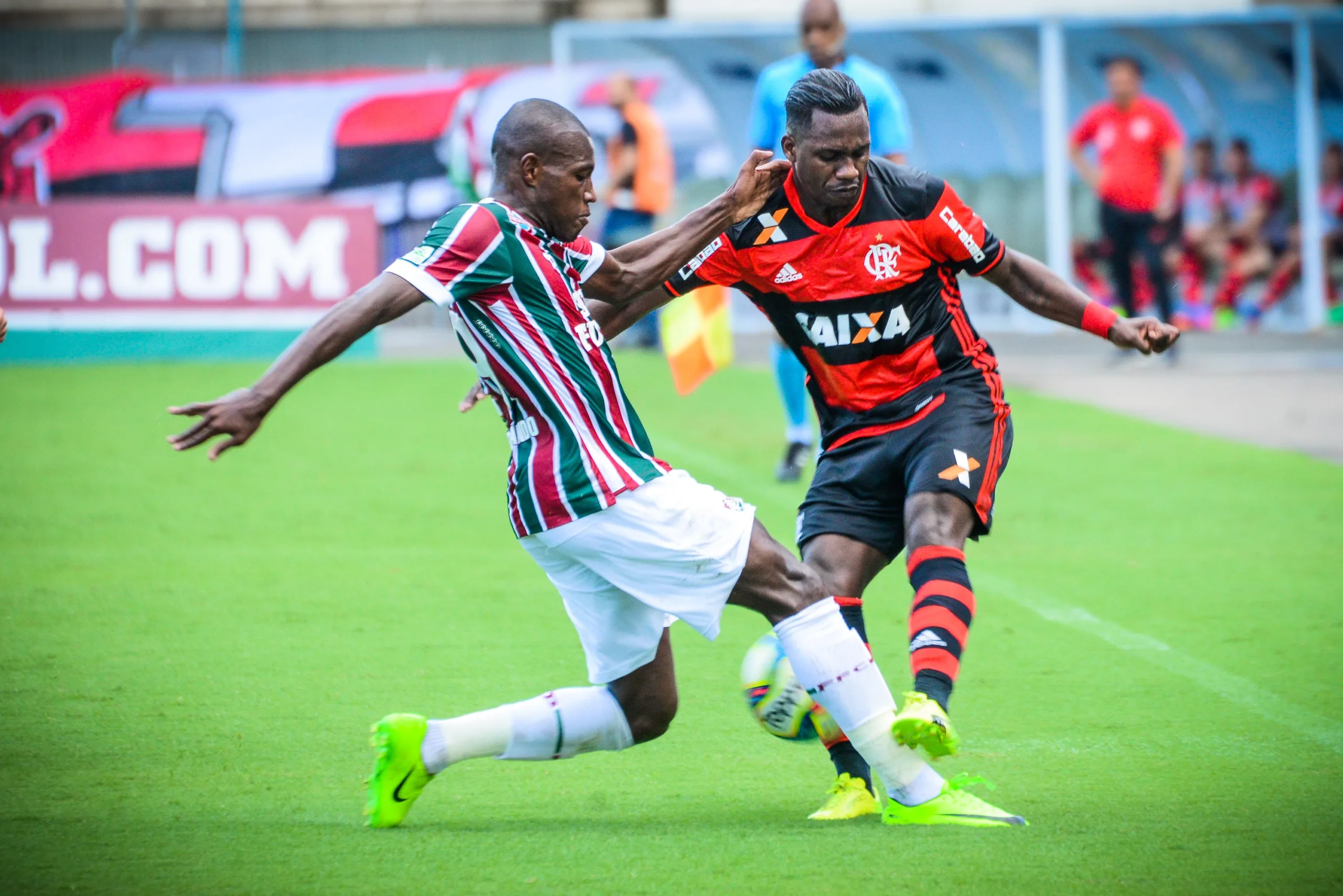 Flamengo encara Fluminense no primeiro jogo da final do Carioca neste domingo