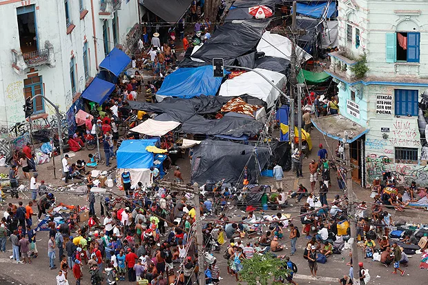 Homem que atropelou 16 na Cracolândia foi roubado e tentou fugir