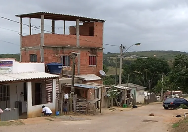 Jovem é esfaqueada pela amiga após fofoca na vizinhança em Cariacica