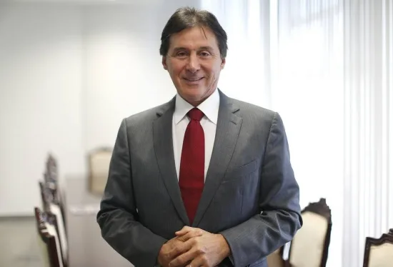 Eunício consulta Supremo sobre financiamento empresarial de campanhas