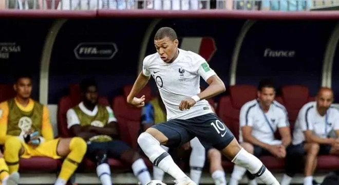 Jornal: Mbappé doa salário de R$ 90 mil por jogo na Copa para a caridade