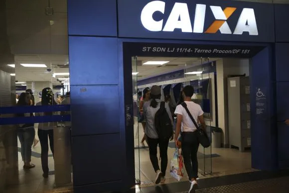 Caixa suspende sistema de pagamentos de abono, rendimentos e cotas até domingo