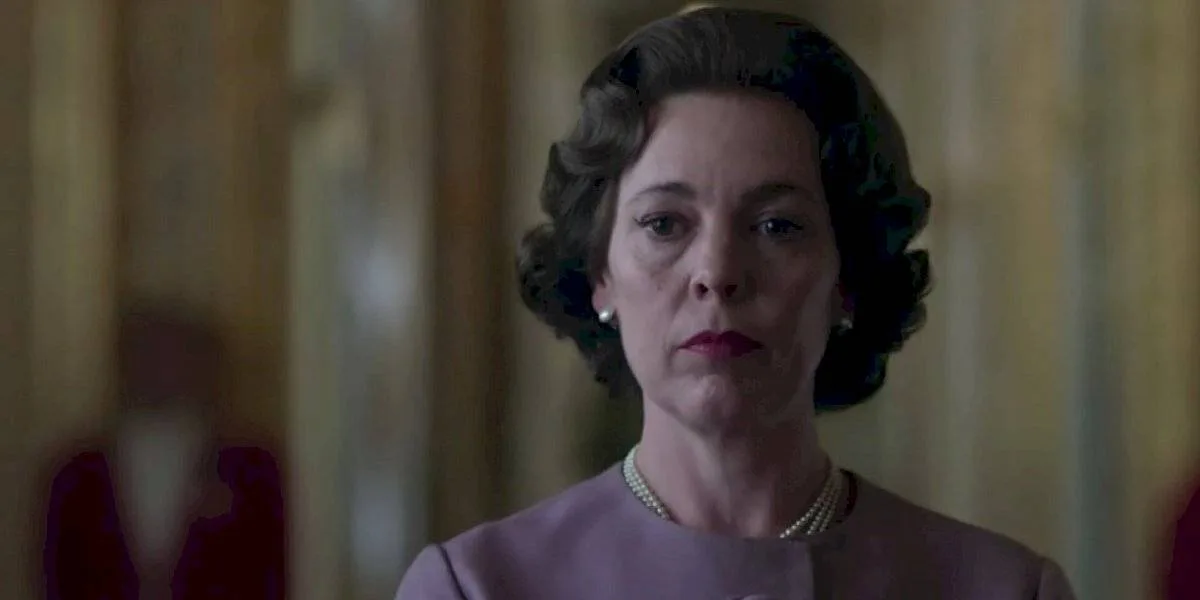 Olivia Colman, atriz de 'The Crown', ajuda a entregar refeições veganas