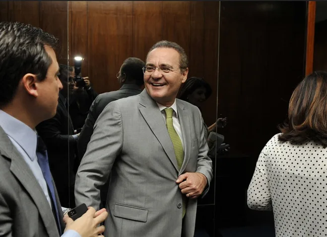 Renan começa a definir como será rito do impeachment no Senado