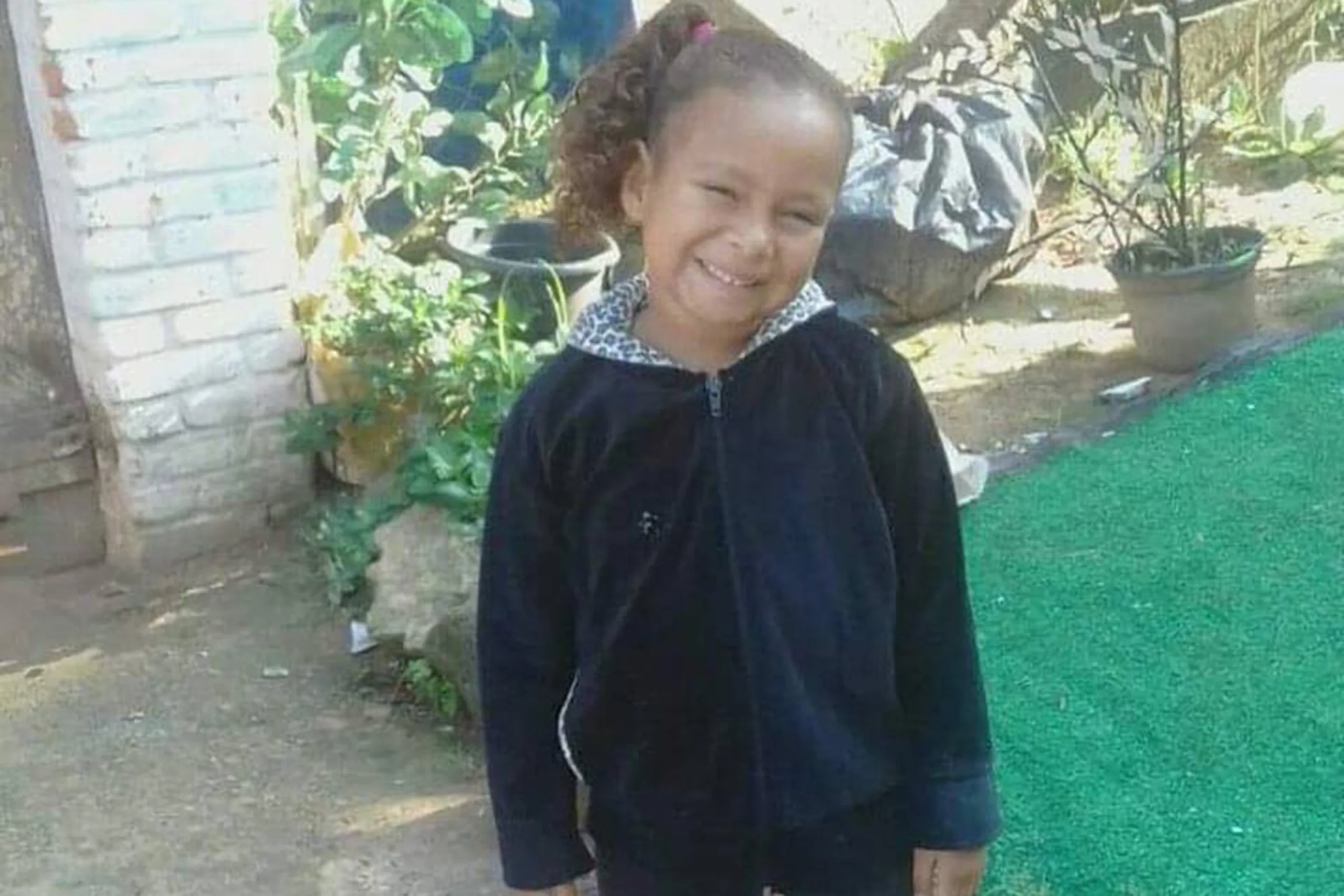 Menina de 6 anos pode ter sido estuprada antes de ser morta numa vala no litoral de São Paulo